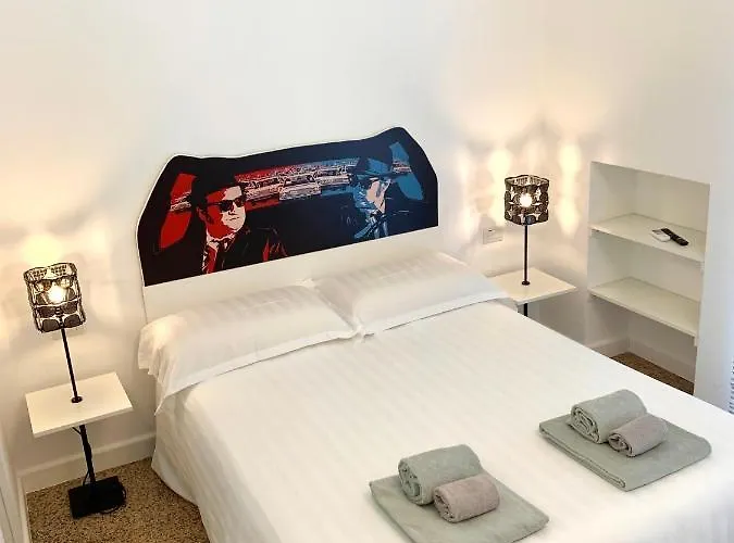 Red Carpet לינה וארוחת בוקר