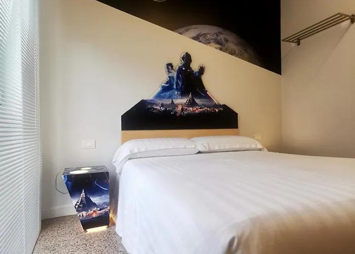 Red Carpet לינה וארוחת בוקר 4*